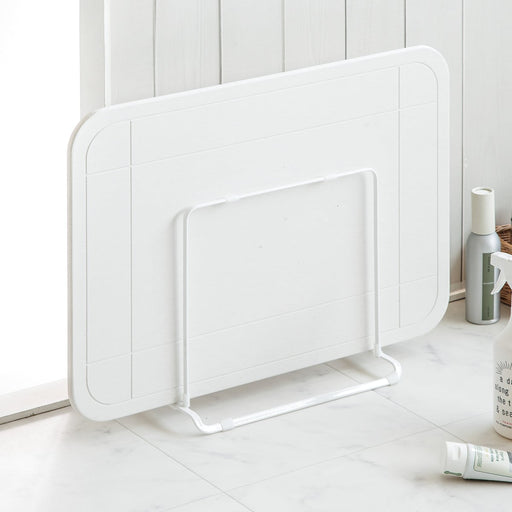 Bathmat Stand 2