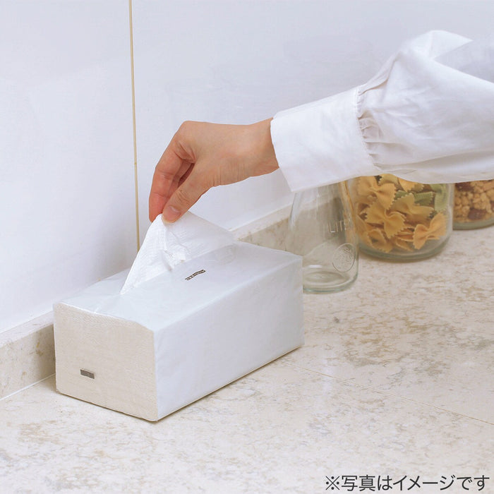 PAPER TOWEL THAT STERILIZES 99% WHEN WET